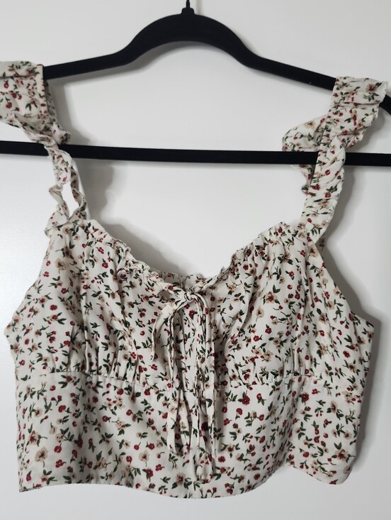 SHEIN Tops - Milkmaid Floral Tie-Front Crop Top Size Medium